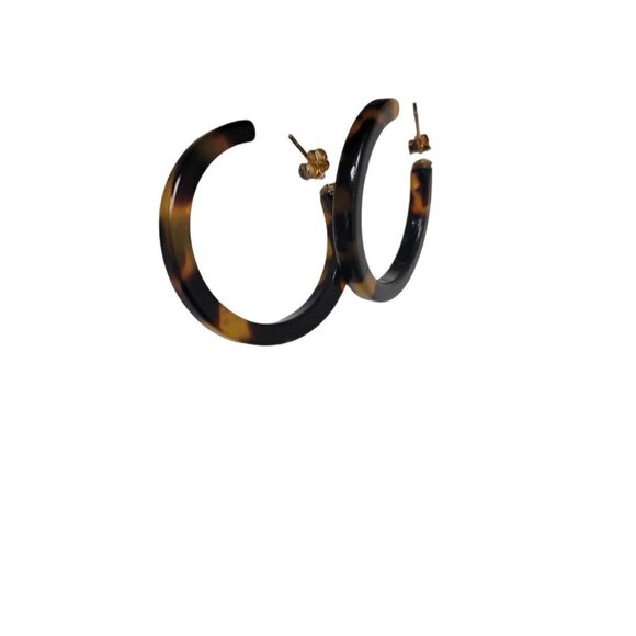 WOMEN'S Simone Medium Tortoise Shell Look Earrings. Gold Plated - Picture 2 of 3